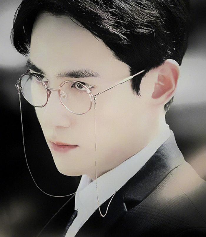 有哪些男演员戴眼镜能杀到你?比较斯文败类 -